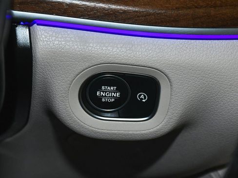 Used 2022 Mercedes-Benz GLE 350 4MATIC w/ Premium Package image 33