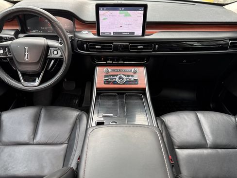 Certified 2023 Lincoln Aviator Reserve AWD/4WD image 13