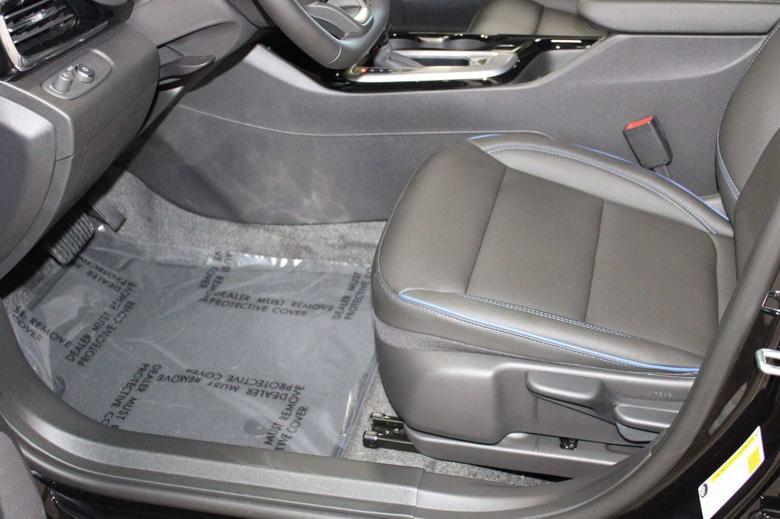 New 2026 Buick Envista Sport Touring FWD image 23