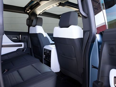 Used 2024 GMC Hummer EV 3X w/ Omega Edition AWD/4WD image 80