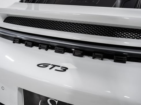 Used 2022 Porsche 911 GT3 RWD image 25