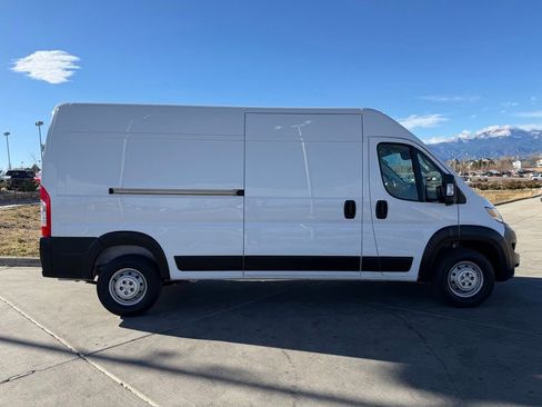 Used 2023 RAM ProMaster 2500 w/ Interior LED Lighting Group image 10