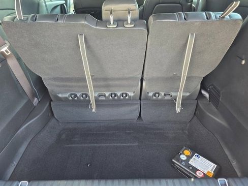 New 2026 Chrysler Pacifica Select image 5