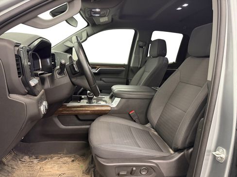 Used 2025 GMC Sierra 1500 Elevation image 9