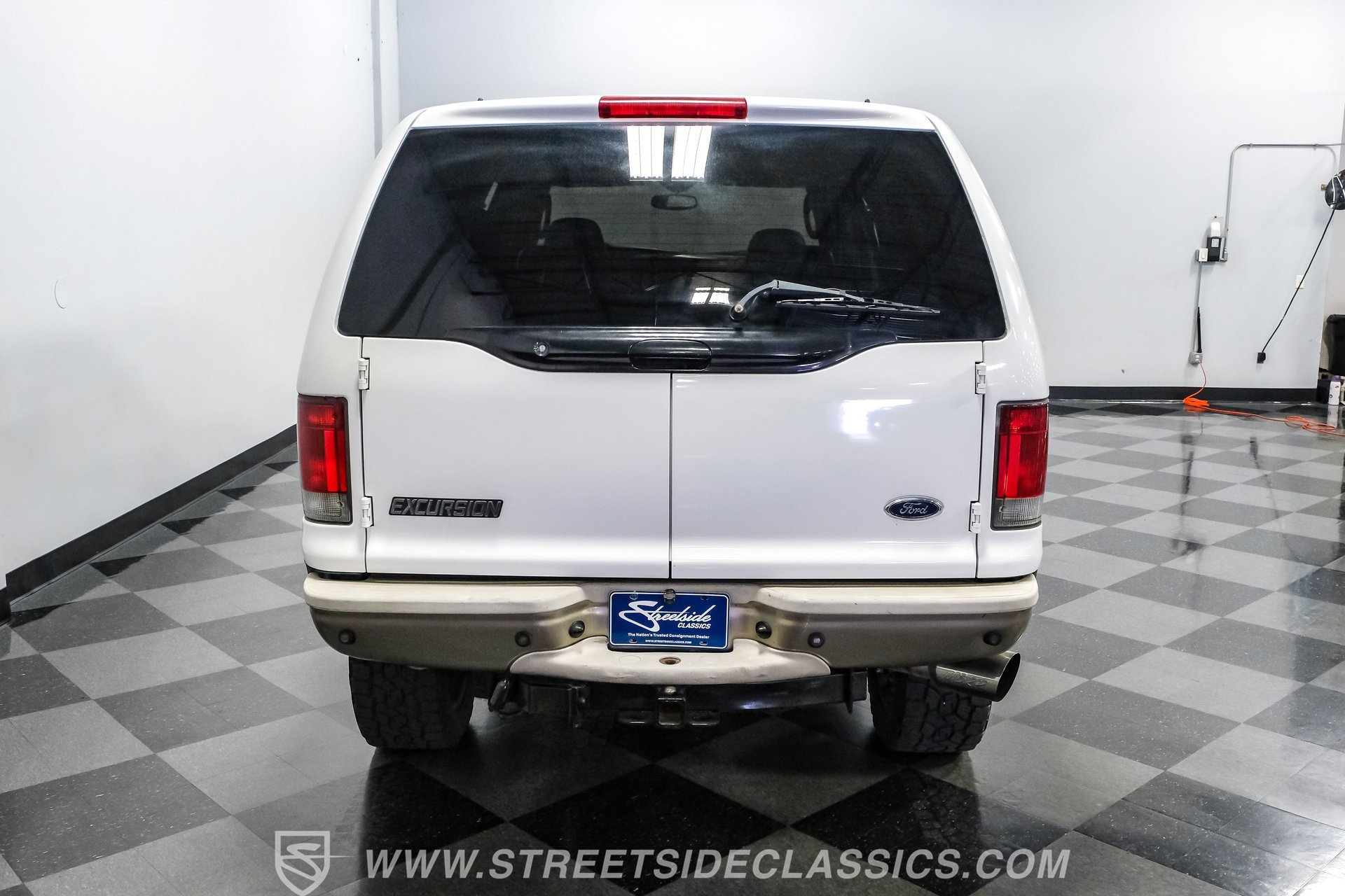Used 2004 Ford Excursion Eddie Bauer AWD/4WD image 34