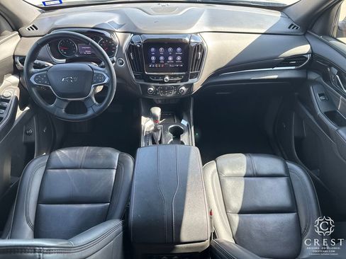 Used 2023 Chevrolet Traverse RS image 10