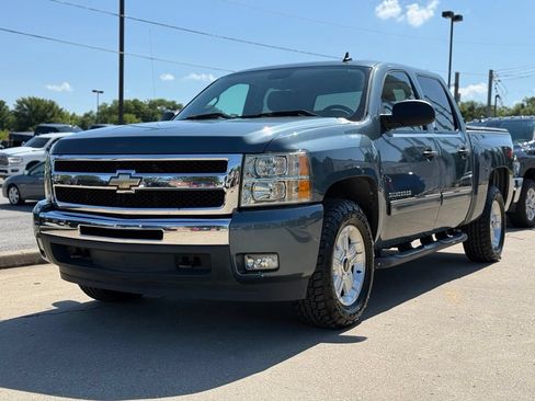 Used 2011 Chevrolet Silverado 1500 LT w/ All-Star Edition AWD/4WD image 25