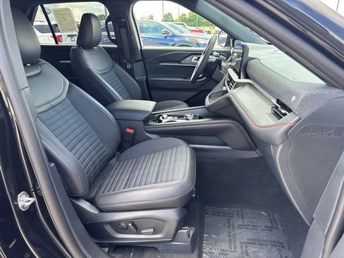 New 2026 Ford Explorer ST-Line w/ ST-Line Street Pack AWD/4WD image 17