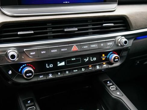 Used 2022 Kia Telluride SX w/ SX Prestige Package AWD/4WD image 32