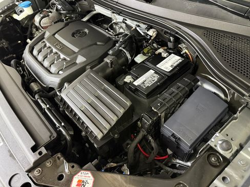 Used 2019 Volkswagen Tiguan SE w/ Panoramic Sunroof Package image 78