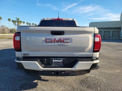 New 2026 GMC Canyon Denali image 6