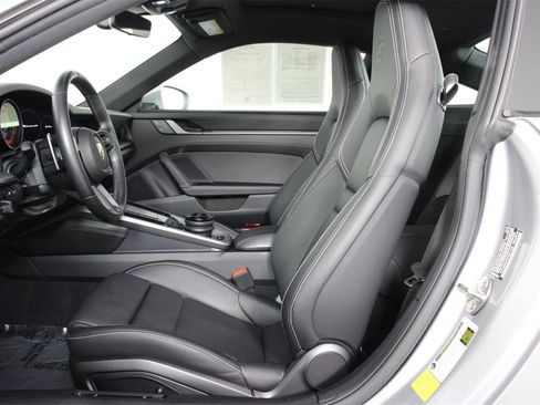 Used 2023 Porsche 911 Carrera 4S image 5