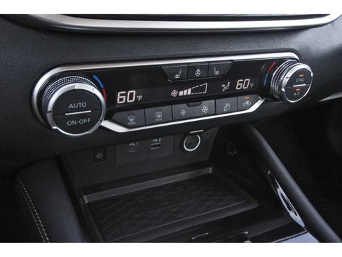 Certified 2025 Nissan Altima 2.5 SL AWD/4WD image 27
