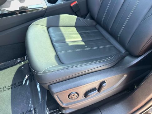 Used 2025 Audi Q5 2.0T Premium AWD/4WD image 19