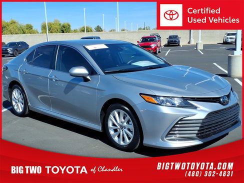 Certified 2023 Toyota Camry LE image 1