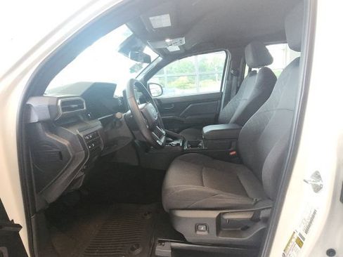 Used 2024 Toyota Tacoma SR AWD/4WD image 22
