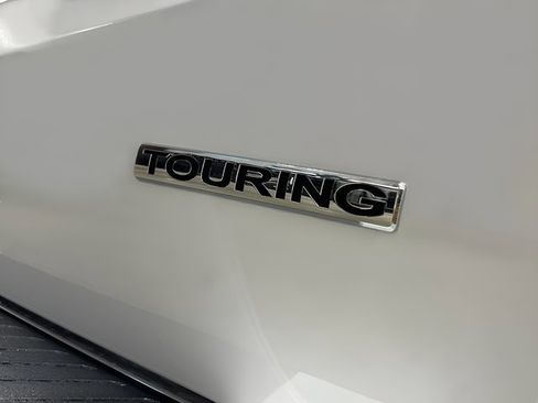 Certified 2025 Honda Odyssey Touring image 12