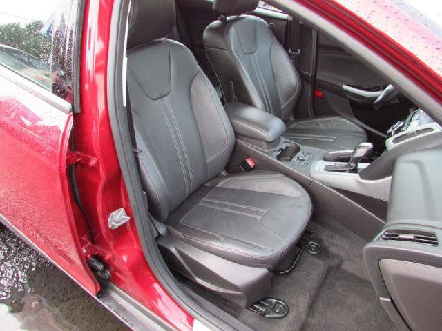 Used 2014 Ford Focus SE w/ Equipment Group 201A FWD image 16