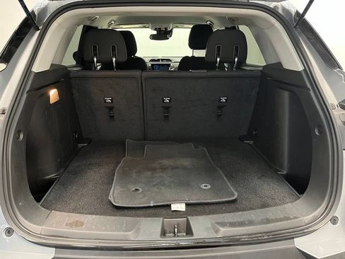Used 2023 Chevrolet TrailBlazer LT w/ Convenience Package AWD/4WD image 19