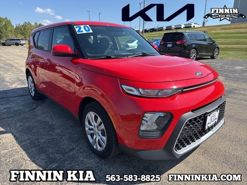Certified 2020 Kia Soul LX image 1