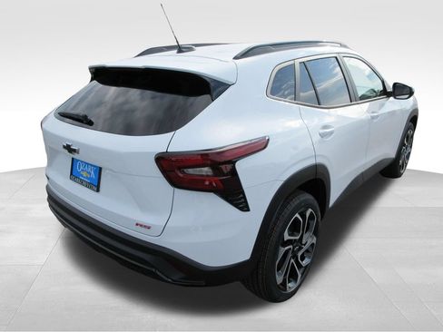 New 2026 Chevrolet Trax RS w/ Driver Confidence Package FWD image 5