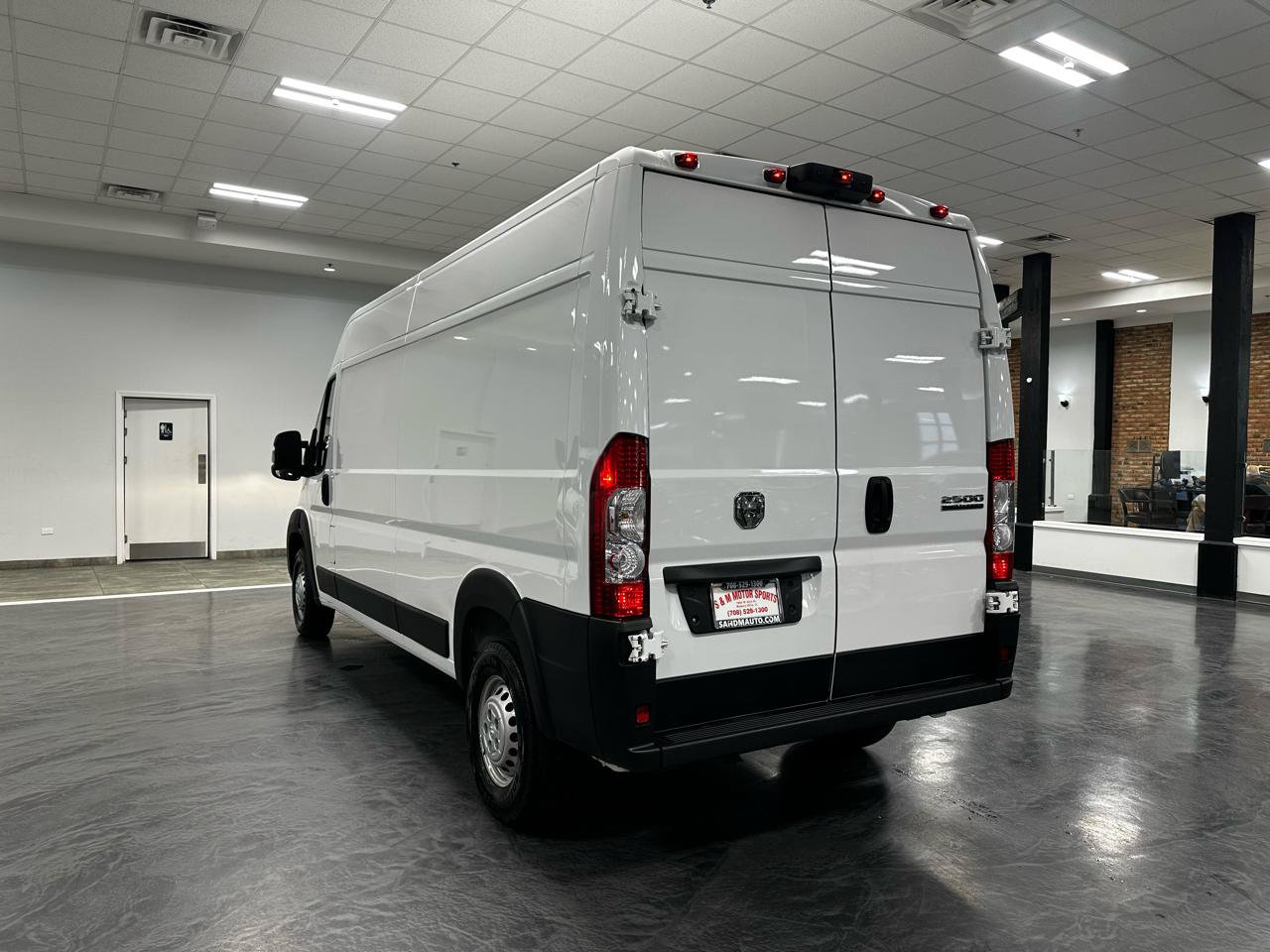 Used 2025 RAM ProMaster 2500 w/ Convenience Group FWD image 7