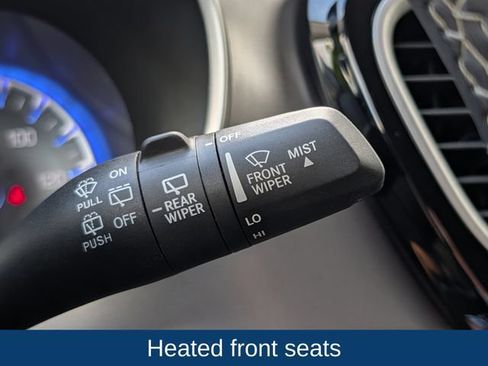 Used 2023 Chrysler Pacifica Touring-L FWD image 26