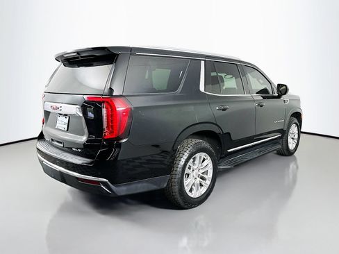 Used 2023 GMC Yukon SLT AWD/4WD image 7