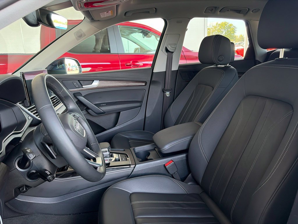 Used 2024 Audi Q5 2.0T Premium Plus w/ Premium Plus Package AWD/4WD image 9