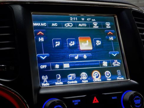 Used 2017 Jeep Grand Cherokee Limited w/ Trailer Tow Group IV image 31