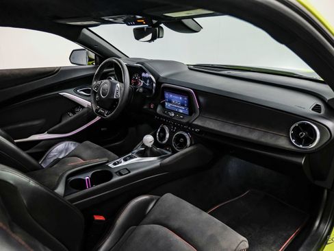 Used 2021 Chevrolet Camaro ZL1 image 43