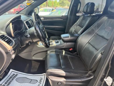 Used 2017 Jeep Grand Cherokee Overland AWD/4WD image 28