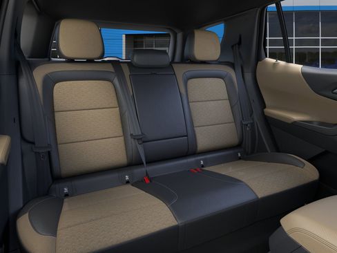 New 2026 Chevrolet Equinox ACTIV w/ Convenience Package III image 42