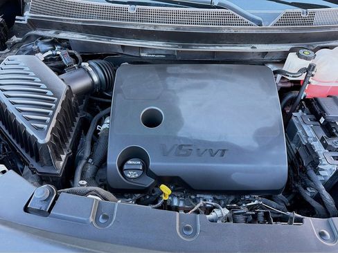 Used 2023 Chevrolet Traverse Premier w/ Redline Edition image 33