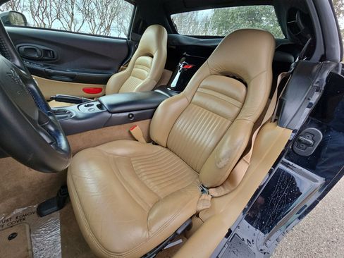 Used 1999 Chevrolet Corvette Base w/ Memory Pkg image 11