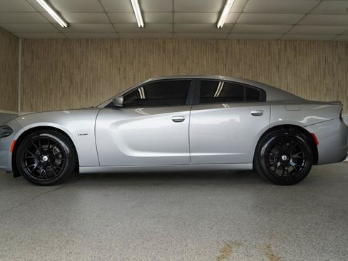 Used 2018 Dodge Charger R/T RWD image 6