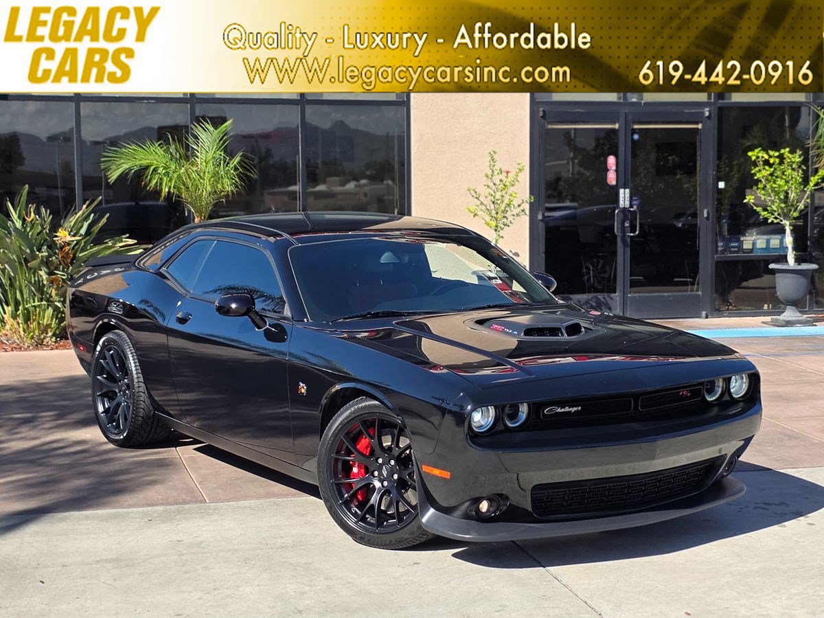 Used 2018 Dodge Challenger R/T Scat Pack RWD image 1