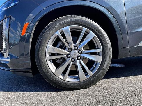 Used 2023 Cadillac XT6 Premium Luxury w/ Technology Package image 35