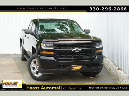 Used 2018 Chevrolet Silverado 1500 Custom w/ Custom Convenience Package AWD/4WD image 1