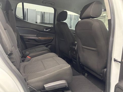 Used 2019 GMC Acadia SLE FWD image 27