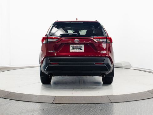 Used 2020 Toyota RAV4 LE w/ All Weather Liner Package AWD/4WD image 9
