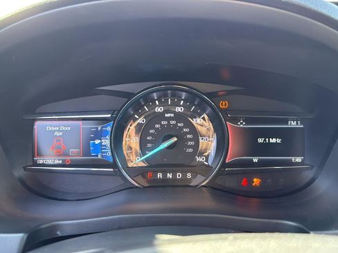 Certified 2017 Ford Explorer XLT w/ Equipment Group 202A image 14