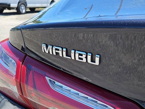 Used 2022 Chevrolet Malibu LT FWD image 31