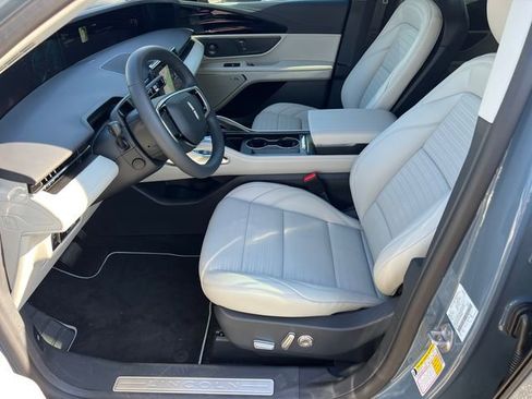 New 2026 Lincoln Nautilus Reserve image 10