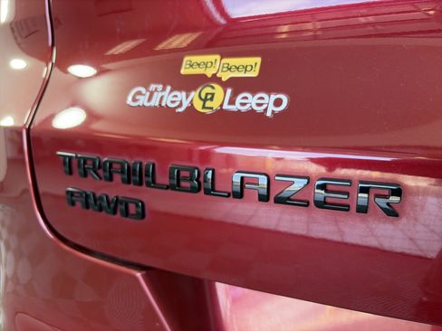 Used 2022 Chevrolet TrailBlazer RS w/ Sun and Liftgate Package AWD/4WD image 16