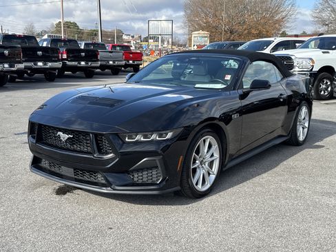 Used 2024 Ford Mustang GT Premium image 2