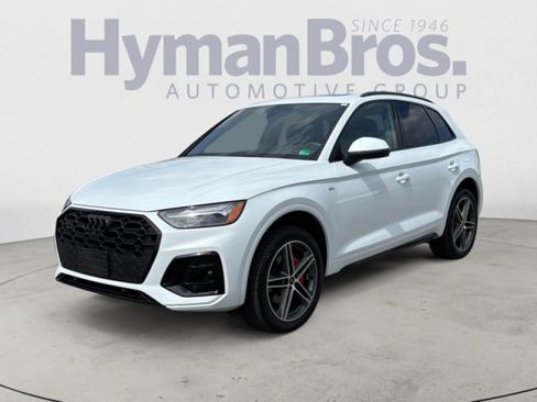 Used 2024 Audi Q5 e Premium Plus w/ Premium Plus Package image 7