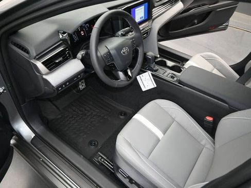 New 2026 Toyota Camry SE image 4