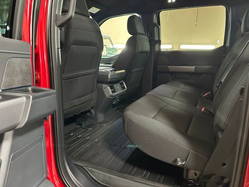 Used 2025 Ford F150 XLT w/ Equipment Group 301A Standard image 17