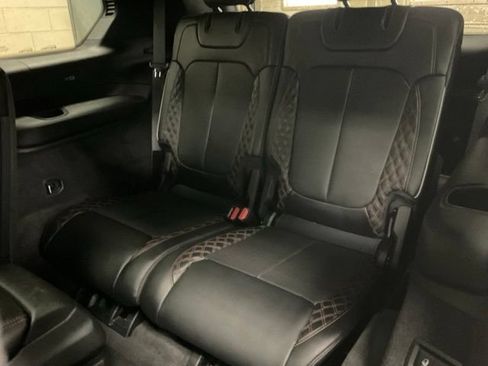 Used 2021 Jeep Grand Cherokee L Summit w/ Luxury Tech Group V AWD/4WD image 16